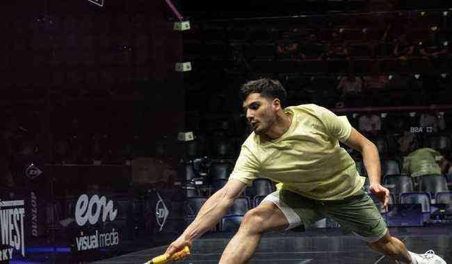 Leonel Cárdenas Mora hace un debut destacado en el Abierto Canadiense del Tour 2025 de Squash